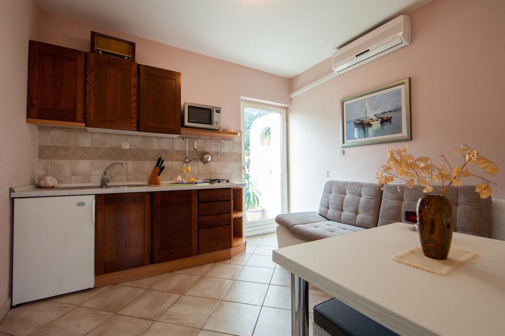 Villa Kamenica Komiža Quarto foto